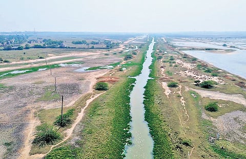 Experts say Kovalam-Nemmeli backwaters function as tidal marsh ecotone hydrologically connected to Bay of Bengal via Kovalam and Kokilamedu inlets 