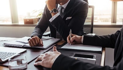 How a lawyer loan can help different types of lawyers grow their practice