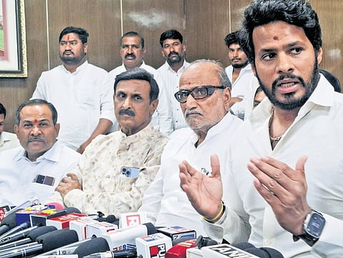 JDS leader Nikhil Kumarawamy addresses media persons in Vijayapura on Monday