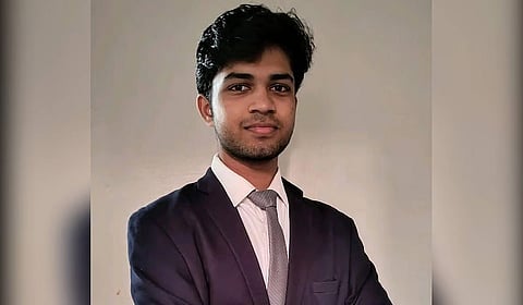  Saketh Sreenivasaiah