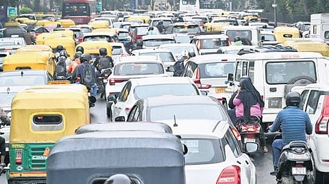 A huge traffic jam near the India Gate in New Delhi on Wednesday.