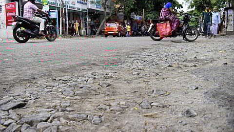 The contractors had also attempted to construct the roads, but the residents of Annasagaram had stopped the construction after witnessing poor work quality.