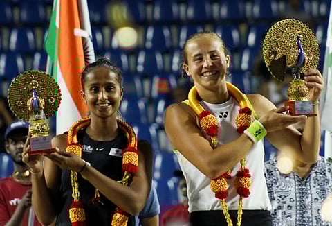 Hanne Vandewinkel &  Vaishnavi Adkar