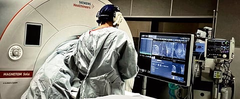 MRI cryoablation: Freezing tumours
with surgical precision