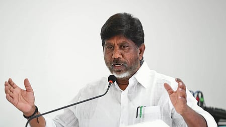 Deputy Chief Minister Mallu Bhatti Vikramarka speaks during the AICC Sangathan Srijan Abhiyan program at Vikarabad on Monday. 