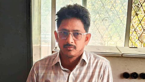 Mamidisetti Srinivasa Rao, assistant engineer (Operations), TGSPDCL (Masab Tank Section), was trapped by the City Range-II unit of the bureau on Tuesday.