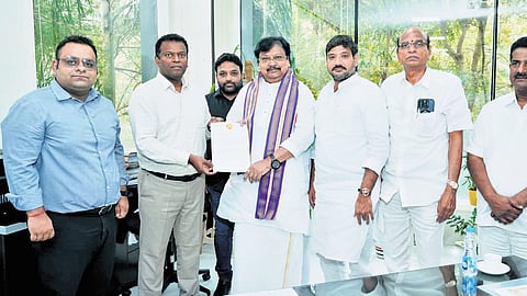 Leaders of the TDP file complaint with CID  Director General