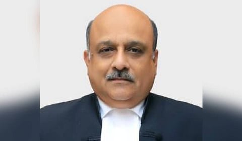 Kerala High Court Judge Justice Sushrut Arvind Dharmadhikari would be appinted as the nect Chief Justice of Madras High Court.