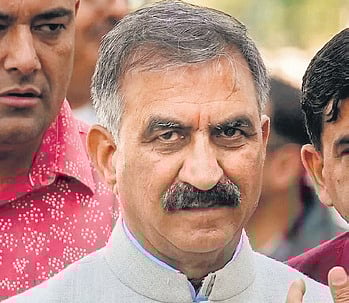 Himachal faces cash crunch, Sukhu meets Sitharaman and seeks package