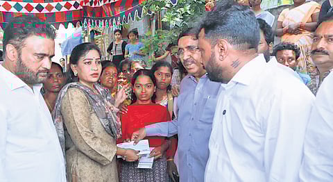 Vetlapalem firecracker unit blast toll rises to 21, Rs 20 lakh aid disbursed