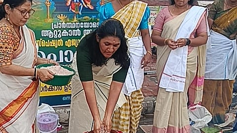 Special educators organise 'protest pongala' in front of Secretariat in Kerala