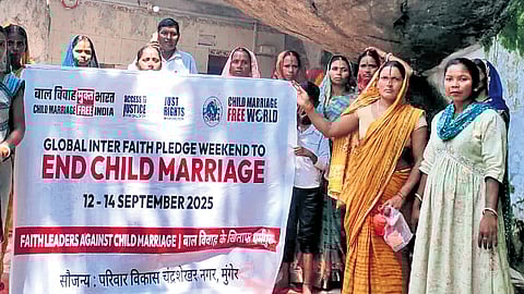 Sunita Devi (R) from Jharkand's Karamtola village holds a campaign against child marriage.