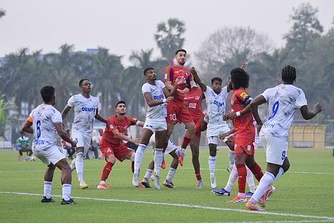 Action from Diamond Harbour and Dempo match on Sunday