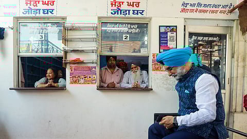 Newly appointed Lieutenant Governor of Delhi Taranjit Singh Sandhu visits Gurdwara Moti Bagh Sahib in New Delhi on Saturday.