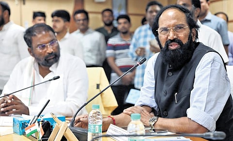Irrigation Minister N Uttam Kumar Reddy chairs a review of irrigation projects across the erstwhile Mahbubnagar district on March 8, 2026.