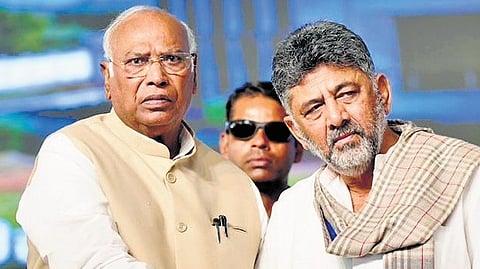 AICC chief Mallikarjun Kharge and DCM DK Shivakumar in Chittapur on Sunday.