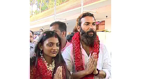 Kumbh Mela viral girl Monalisa Bhosle marries her love partner Furman Khan in Kerala