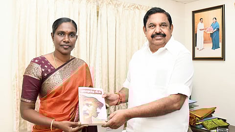 Kaliyammal Prakasan with Edappadi K Palaniswami after she joined the AIADMK.