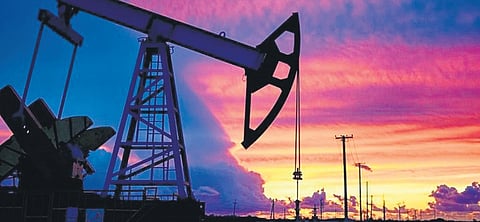 Crude under $100 as US allows Russian oil buy