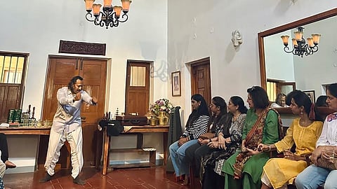 A glimpse of New India Lodge