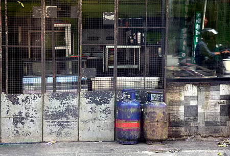 In this image from March 13, 2026, a restaurant in Ernakulam's Karukappaly is seen closed amid the LPG crisis. 