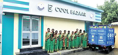 The ‘e-Cool Bazaar’ in the midst of the Traffic Gate market in Rourkela.