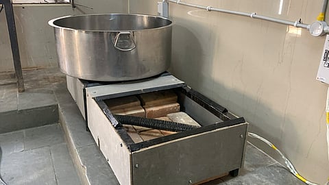 Tiruchy MGMGH experiments with alternative cooking methods to reduce dependence on LPG.