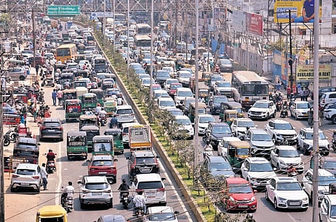 Traffic congestion at the busy Benz Circle junction in Vijayawada on Wednesday | Prasant Madugula