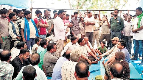 Farmers staging protest in front of Badipali grid in Bijepur on Wednesday.