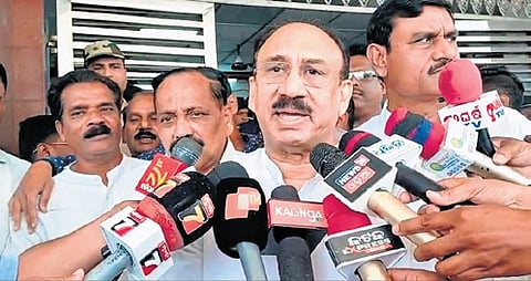 BJD RS MP Santrupt Misra speaking to mediapersons after visiting the mishap site at SCB MCH.