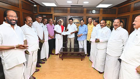 Seat-sharing agreement signed between CPM and DMK.