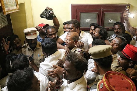 Supporters of former Puducherry Chief Minister V Narayanasamy staged a protest and besieged the residence of PCC president on Monday, March 23, 2026.