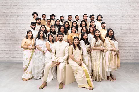 Echoes of choral stories 