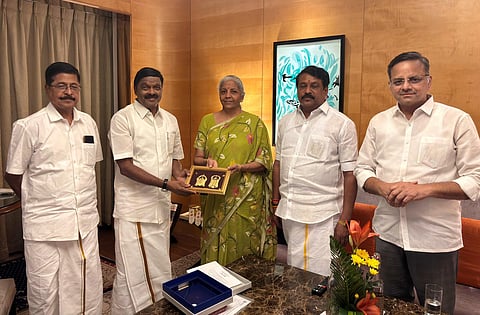 Dr AC Shanmugam ( 
@DrACSofficial
), Founder & President - New Justice Party, interacted with Union Minister Nirmala Sitaraman
 in Chennai, Tamil Nadu.