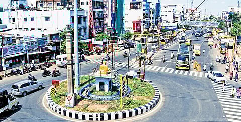 Two former ministers and towering personalities, who are known to Karur for ages, ensure a tough fight in Karur.