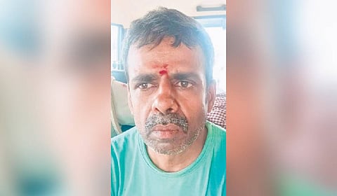 Police identified the accused as Srinivasan, a security guard at a private hospital in Anna Nagar. 