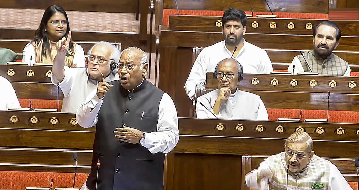 'BJP loot diwas': Congress slams price hike of essential commodities