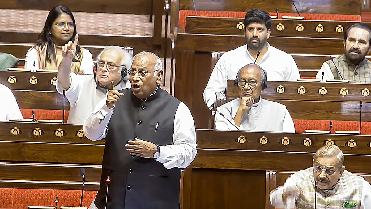 'BJP loot diwas': Congress slams price hike of essential commodities