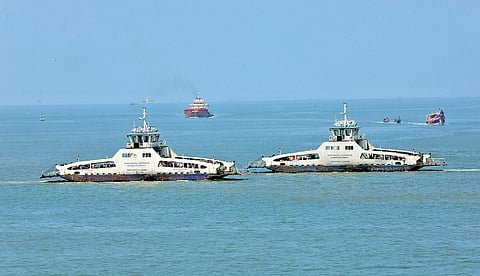 Fort Kochi to Vypeen Ro-Ro service 
