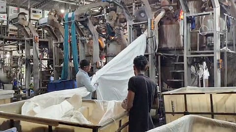 Many powerloom factories are now working only 3–4 days a week.