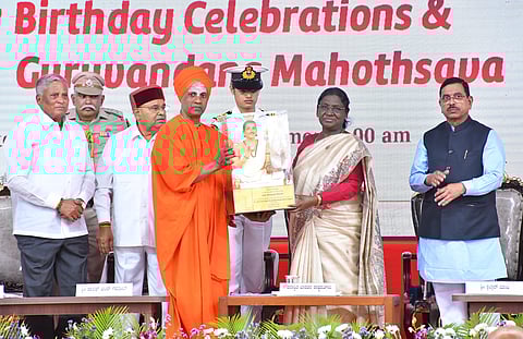President Droupadi Murmu's visit to Siddaganga Mutt in Tumakuru.