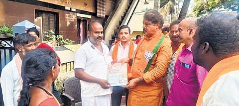 BJP leader R Ashoka campaigns for party candidate Veeranna Charantimath in Bagalkot on Saturday