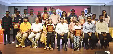 TNSJA annual awardees with esteemed dignitaries at the function