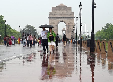 A day after moderate rainfall, Delhi’s air quality improved significantly, with the Air Quality Index (AQI) recorded at 152 at 4 pm, placing it in the ‘moderate’ category.  
