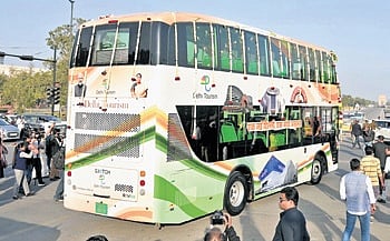 With 800 passengers in 1st month, Delhi's double decker bus slowly becoming popular
