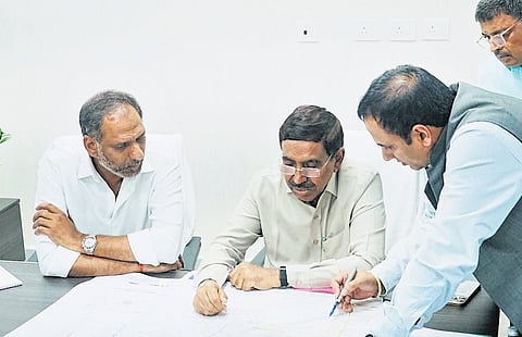 The Minister for Energy, Gottipati Ravi Kumar, and the Minister for Municipal Administration, Ponguru Narayana, have directed officials to expedite the development of power infrastructure works in the Amaravati Capital Region.