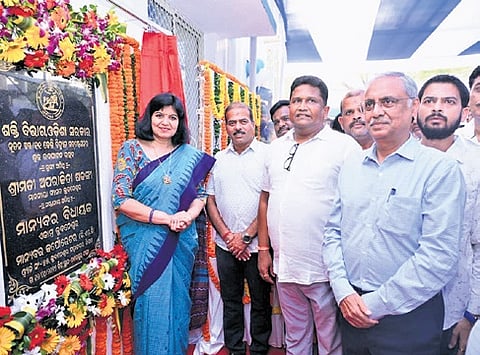Inaugurating the project, Bhubaneswar MP Aparajita Sarangi said it will be a significant step towards strengthening the power infrastructure of Old Bhubaneswar.