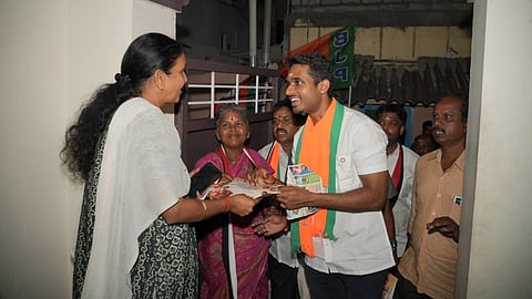 Vanathi Srinivasan's sons Adarsh and Kailash are actively involved in the campaigning. 