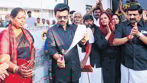 CM MK Stalin burns a copy of delimitation amendment bill in Namakkal | Express