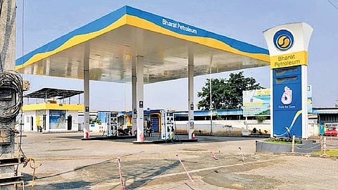A closed fuel station in Nandyal town due to lack of stock; vehicle users throng a petrol pump in Kurnool City.